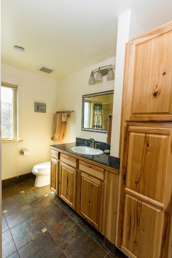 Eagle Peak Guesthouse Eagle River Luaran gambar