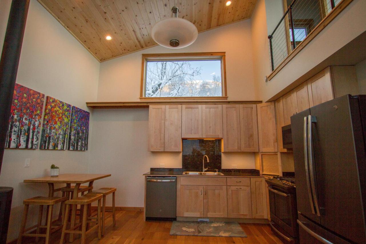 Eagle Peak Guesthouse Eagle River Luaran gambar
