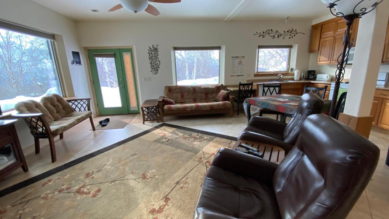 Eagle Peak Guesthouse Eagle River Luaran gambar