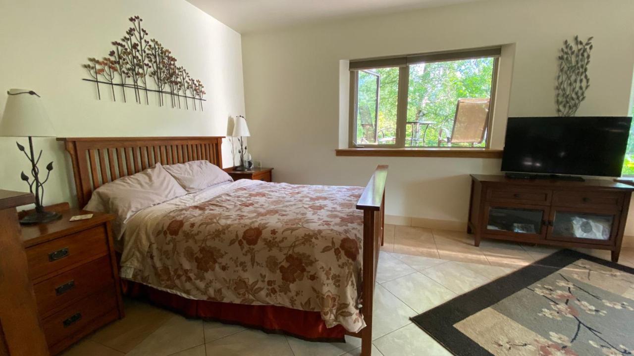 Eagle Peak Guesthouse Eagle River Luaran gambar