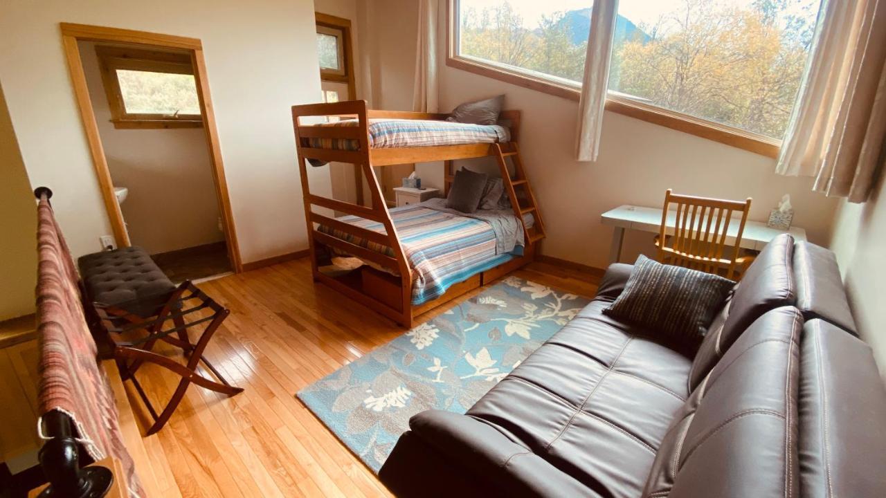 Eagle Peak Guesthouse Eagle River Luaran gambar