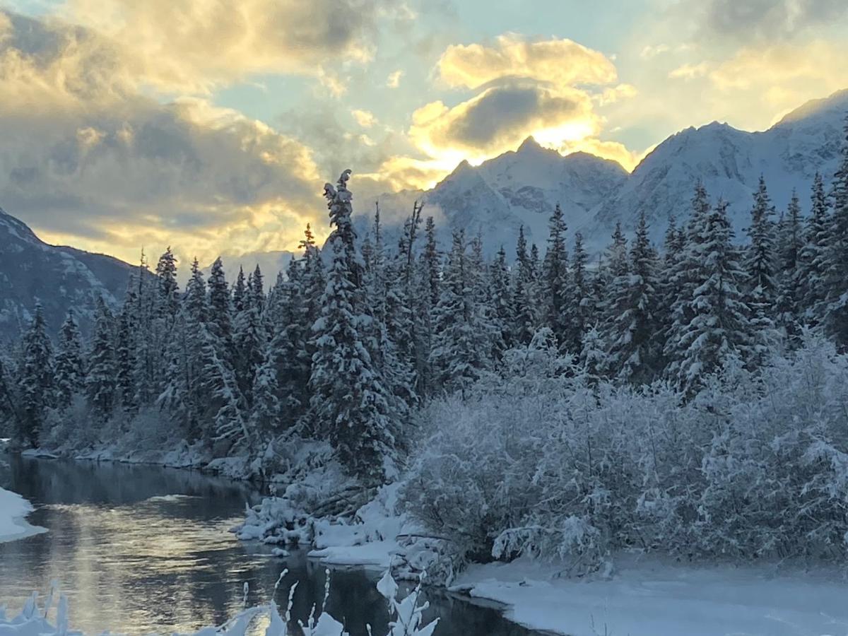 Eagle Peak Guesthouse Eagle River Luaran gambar